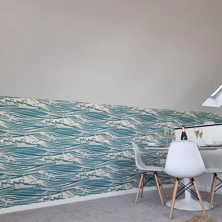 The Bunker-luxe Getaway With Stunning Sea Views Holiday home Falmouth